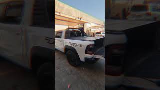Tonneau cover inside with the ram bar special for dodge ram on this dodge ram Trx .#tonneaucover 🔥