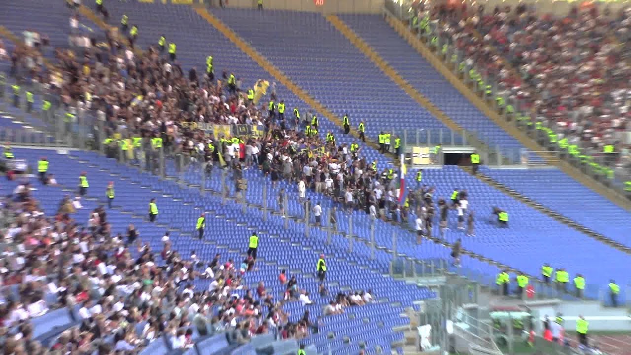 Verona Riot VS AS Roma Stadio Olympico
