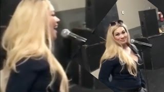 Keke Wyatt Belts An Effortless Bb5