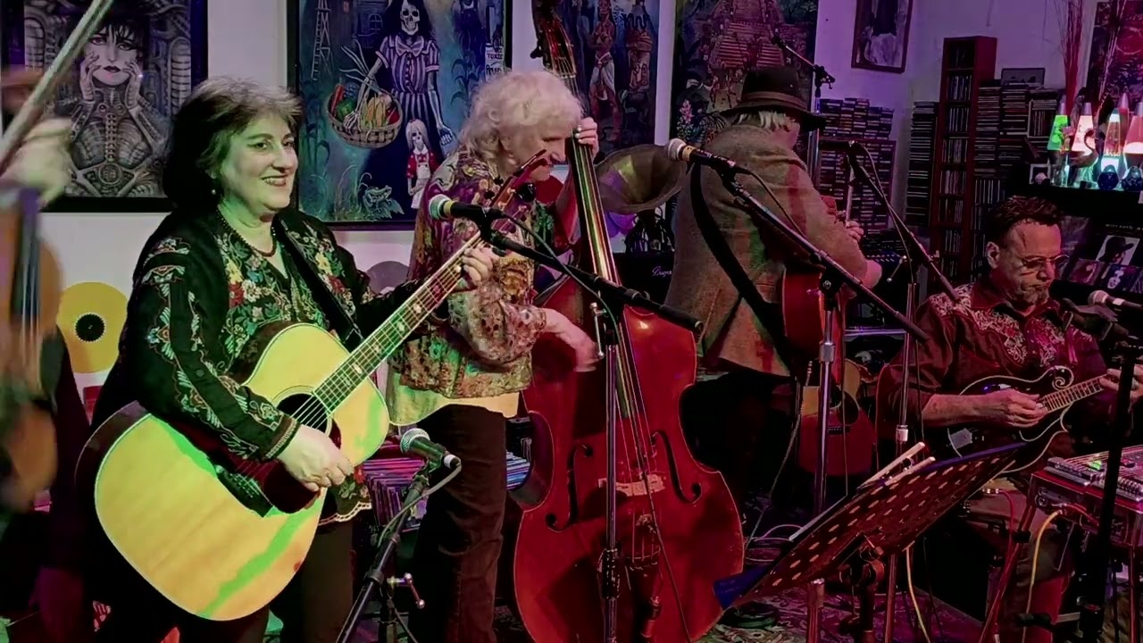 LaWanda Ultan Benefit at Art House Gallery and Cultural Center: Sibiling Rivalry and Will Scarlet