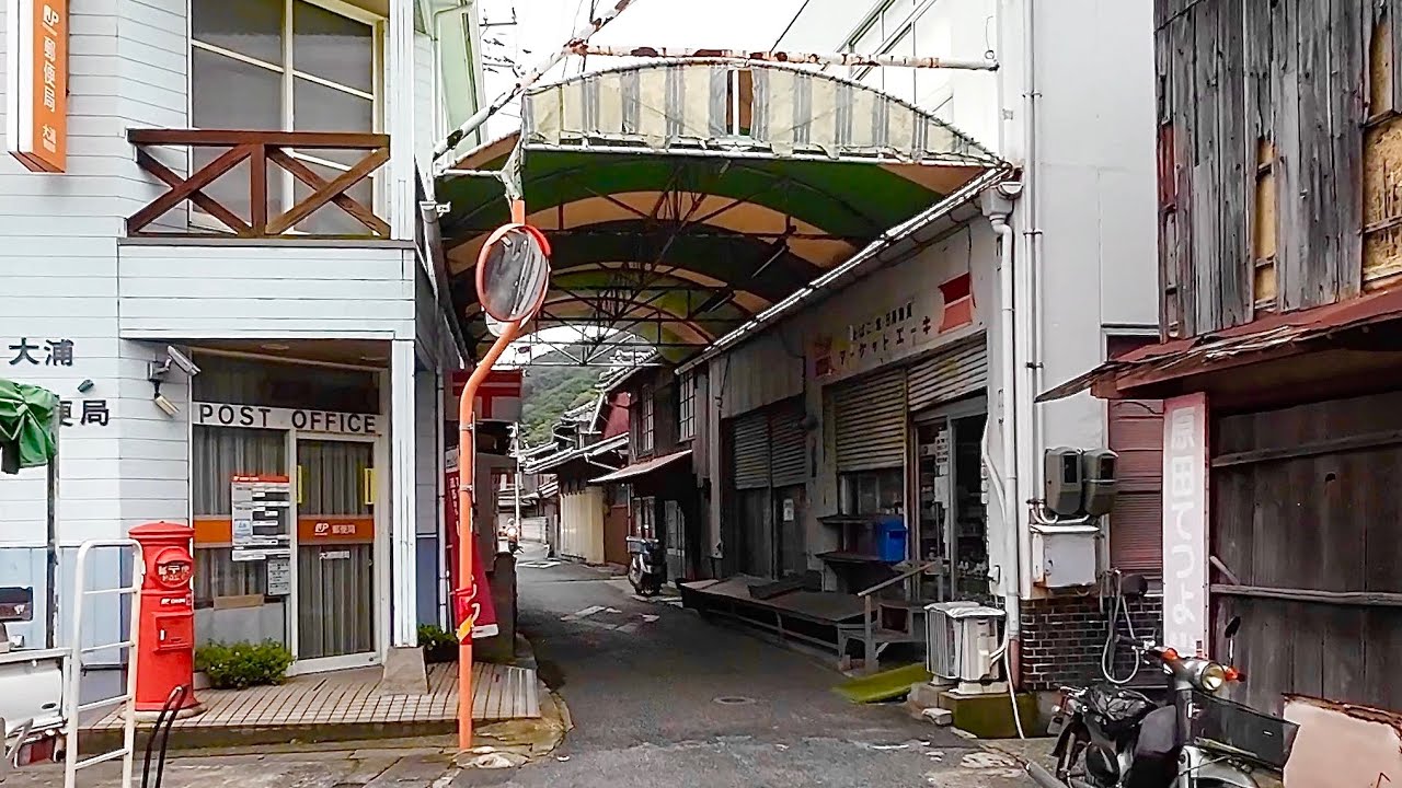 【 岡山県北木島のアーケード周辺をぶらぶら】昔の街並みと廃屋など！金風呂〜大浦エリア
