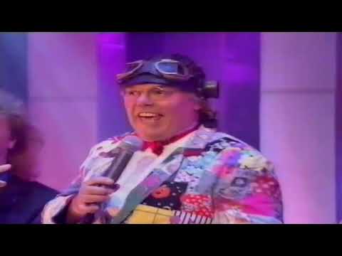 Smokie Feat. Roy Chubby Brown - Living Next Door To Alice