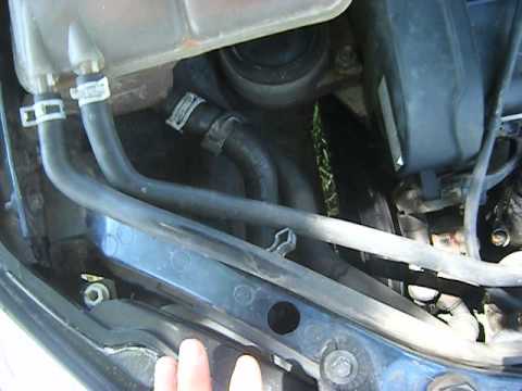 2001 Ford Focus ZX3 - How to Passenger side engine mount ...