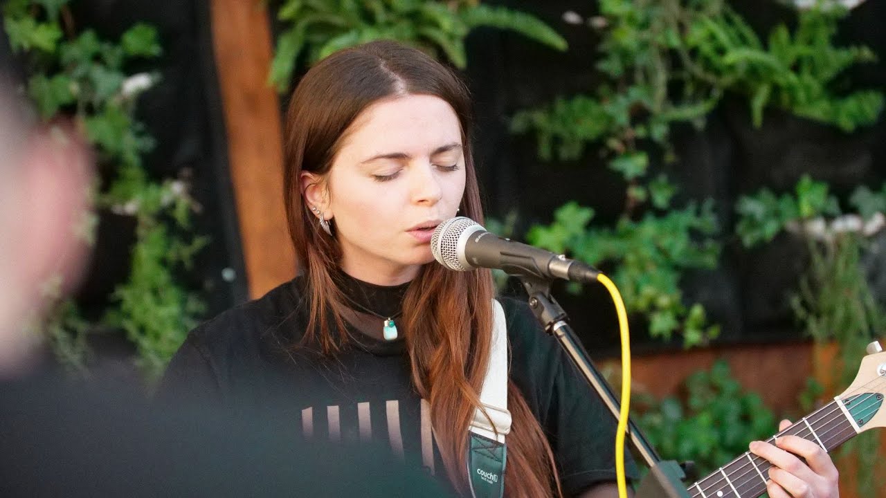 Gracie Gray at Yellow House Sessions (Full)
