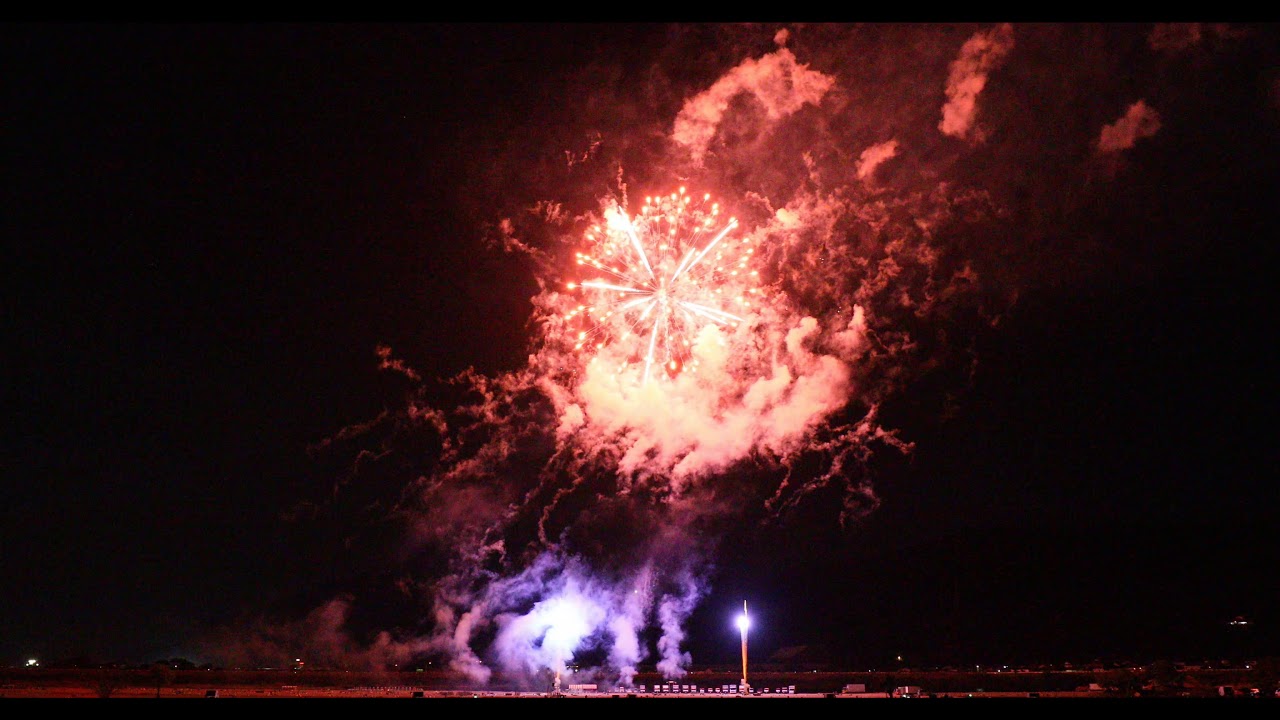 4k 18 スターマイン Brand New 唐津煙火 第31回やつしろ全国花火競技大会 Youtube