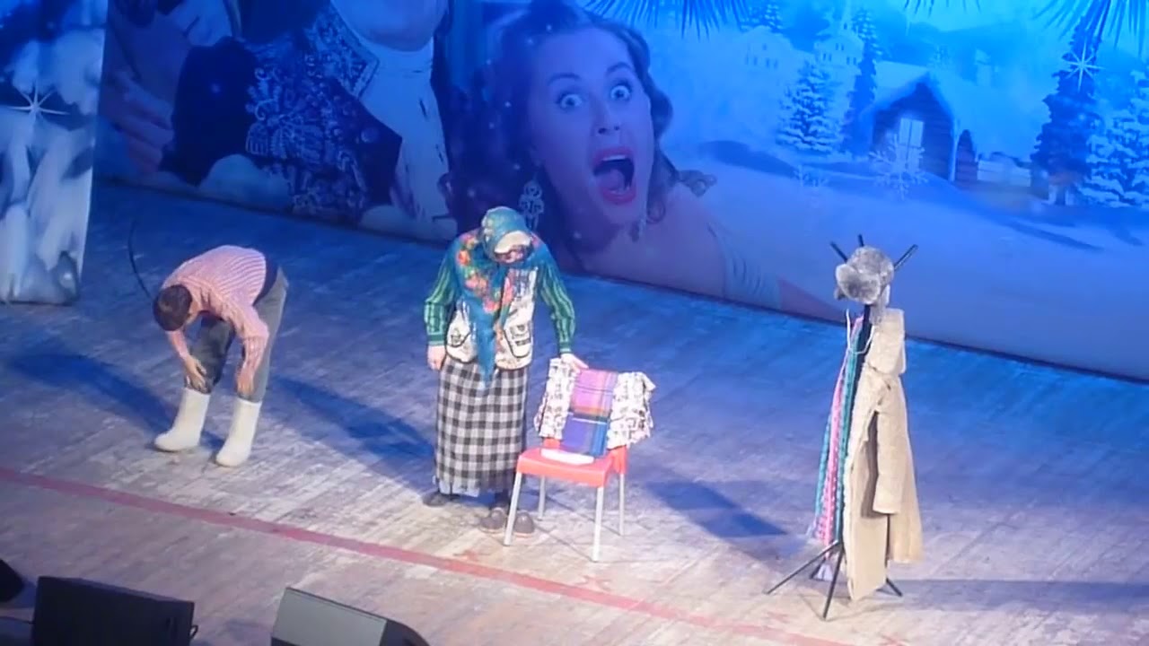 Уральские Пельмени у бабушки в гостях - YouTube