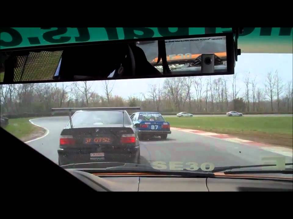 Robert Grace vs. AJ Nealey - Spec E30 at Summit Point Part 1 - YouTube
