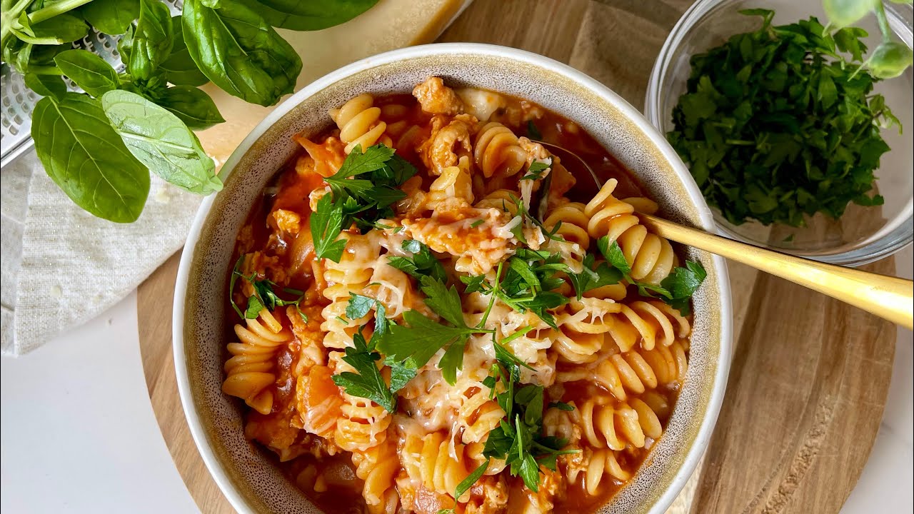 One Pot Chicken Parmesan Pasta (using ground chicken) - YouTube