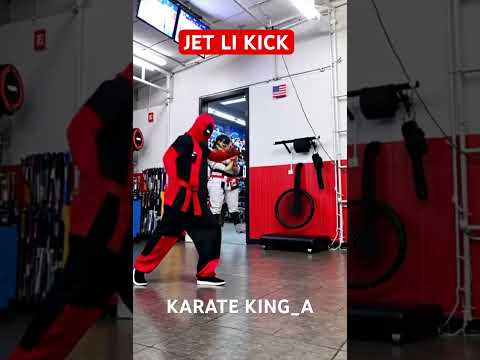 Jet Li kick