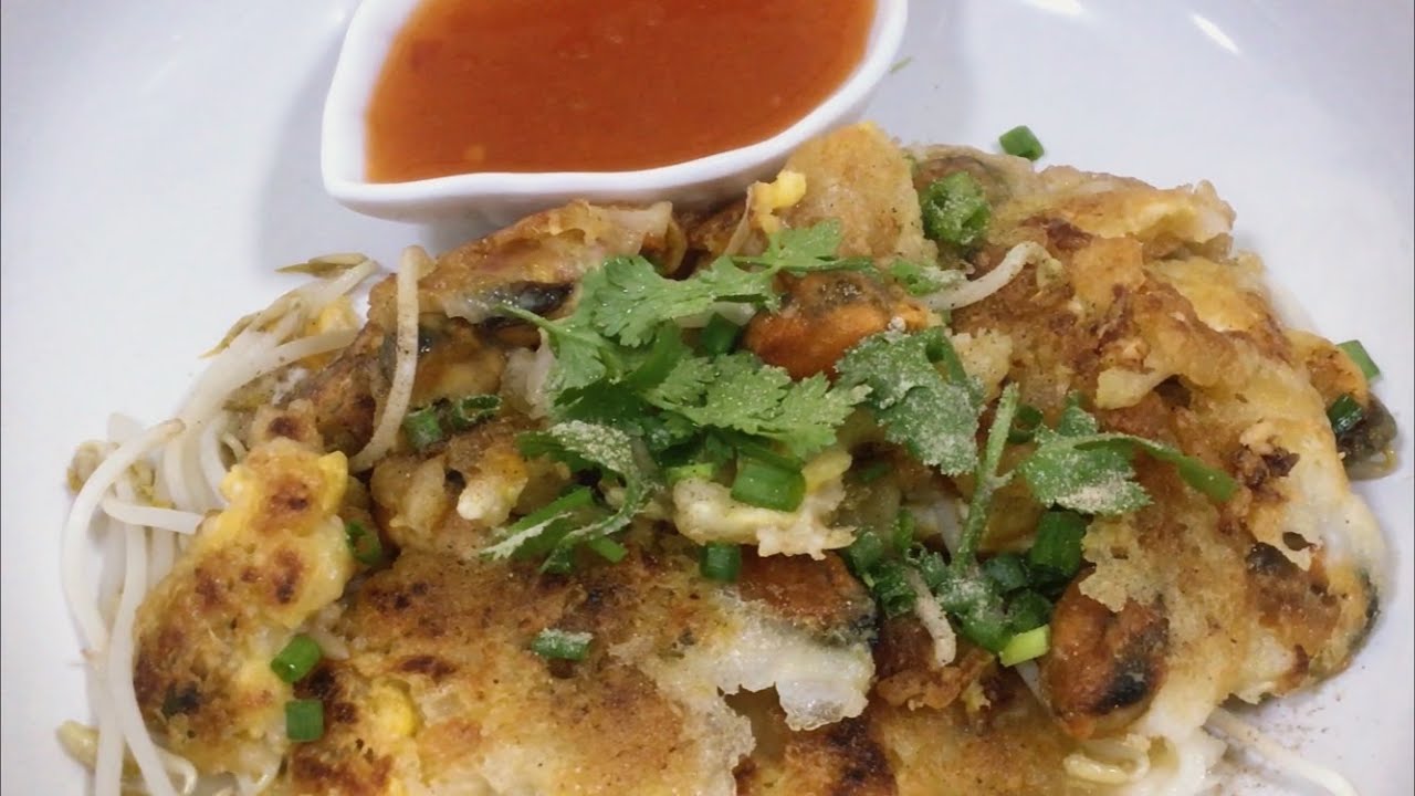 หอยทอด Crispy Clams Recipe แป้งกรอบนอกนุ่มใน ซอสพริก, น้ำจิ้มแบบง่ายๆ by ครัวสุขใจ YouTube