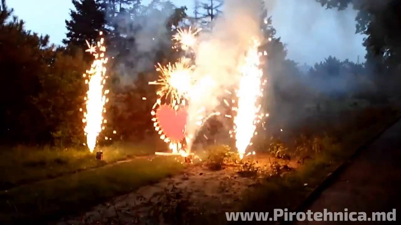 Сценические фонтаны и огненное сердце