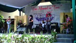 Bobby,Riza and the ganks performing at reunion