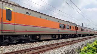 113次自強號通過(12車附掛PPM兩鐵車廂)