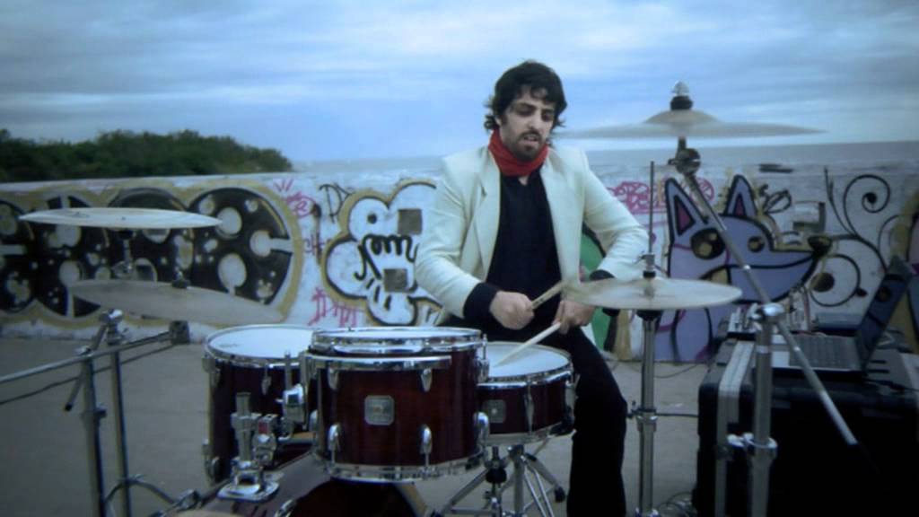Watch TAN BIONICA - Arruinarse (Official Video) on YouTube Watch TAN BIONICA - Arruinarse (Official Video) on YouTube