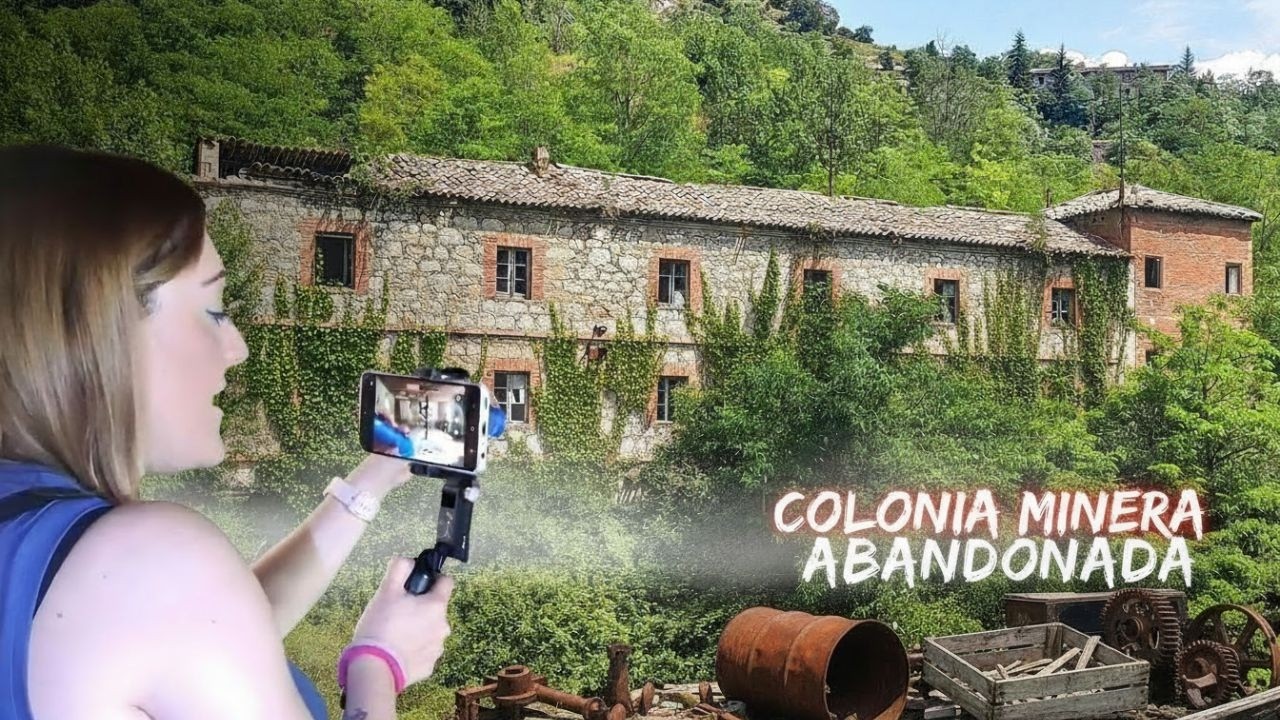 EXPLORAMOS un BAR y DISPENSARIO ocultos en una COLONIA MINERA ABANDONADA ⛏️ | URBEX (Parte 1)