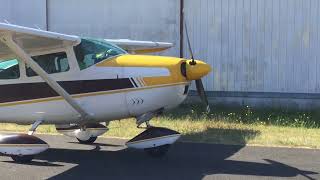 Cessna 182 start up and taxi