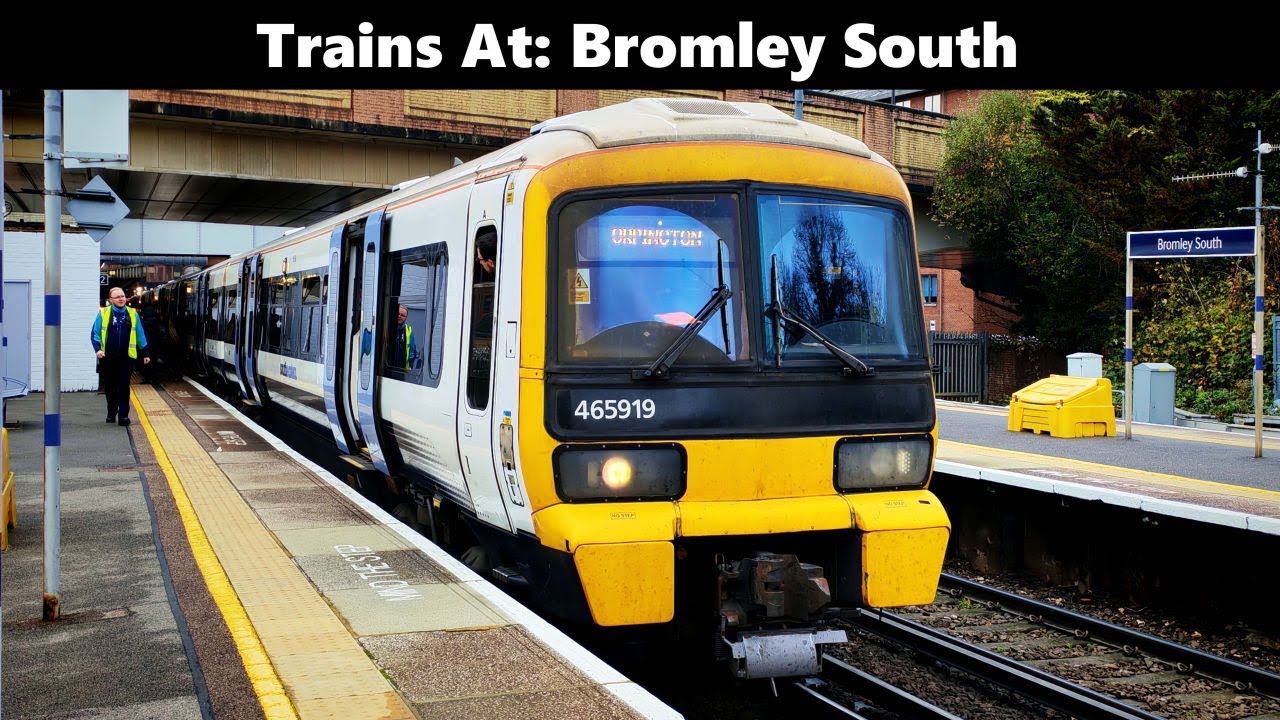 A Few Trains At: Bromley South (Inc: DB Cargo Channel Tunnel Car Train) 19/11/2025