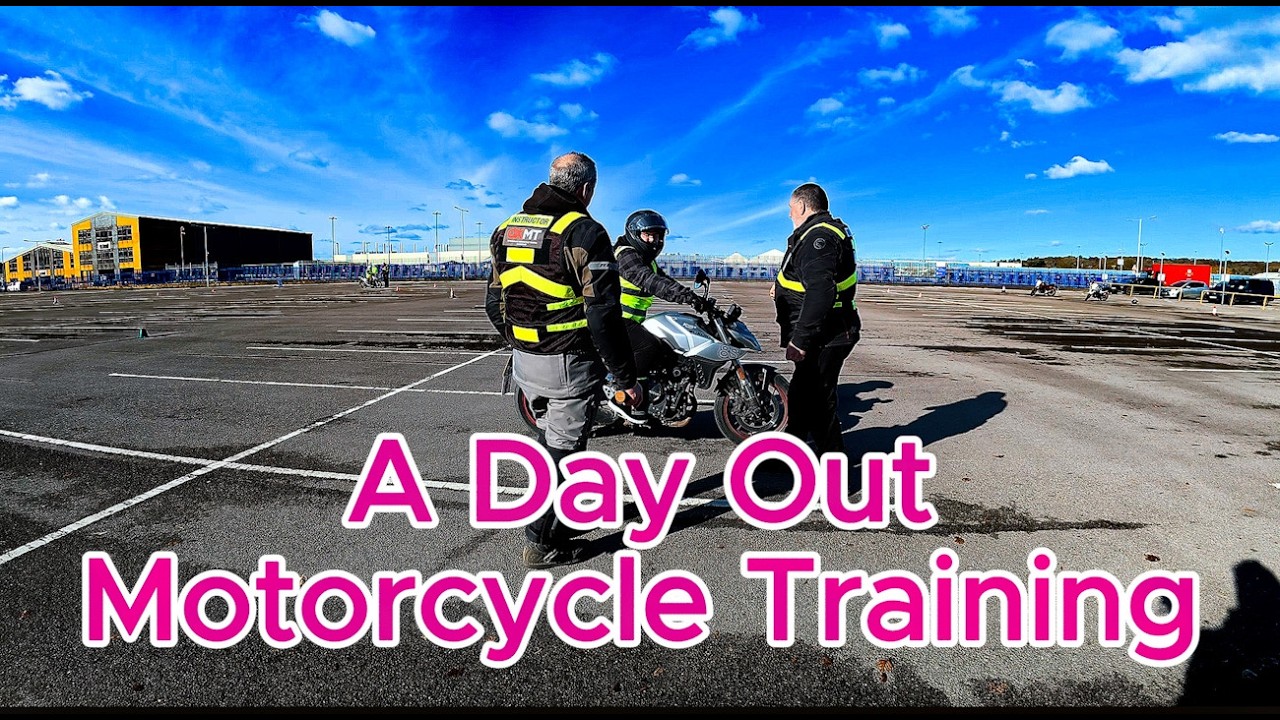 Training with #oxfordshiremotorcycletraining in #Oxford UK! Join me on a training day!