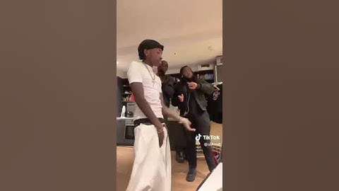 Lancey Foux - 10V (snippet)