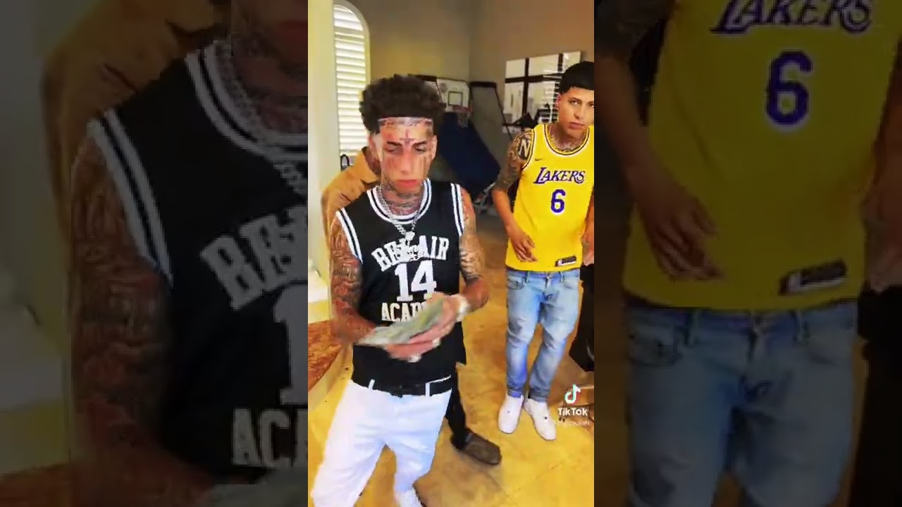 Island Boys Dancing? Woah 😳 🏝 👦 😜 auf YouTube ansehen Island Boys Dancing? Woah 😳 🏝 👦 😜 auf YouTube ansehen
