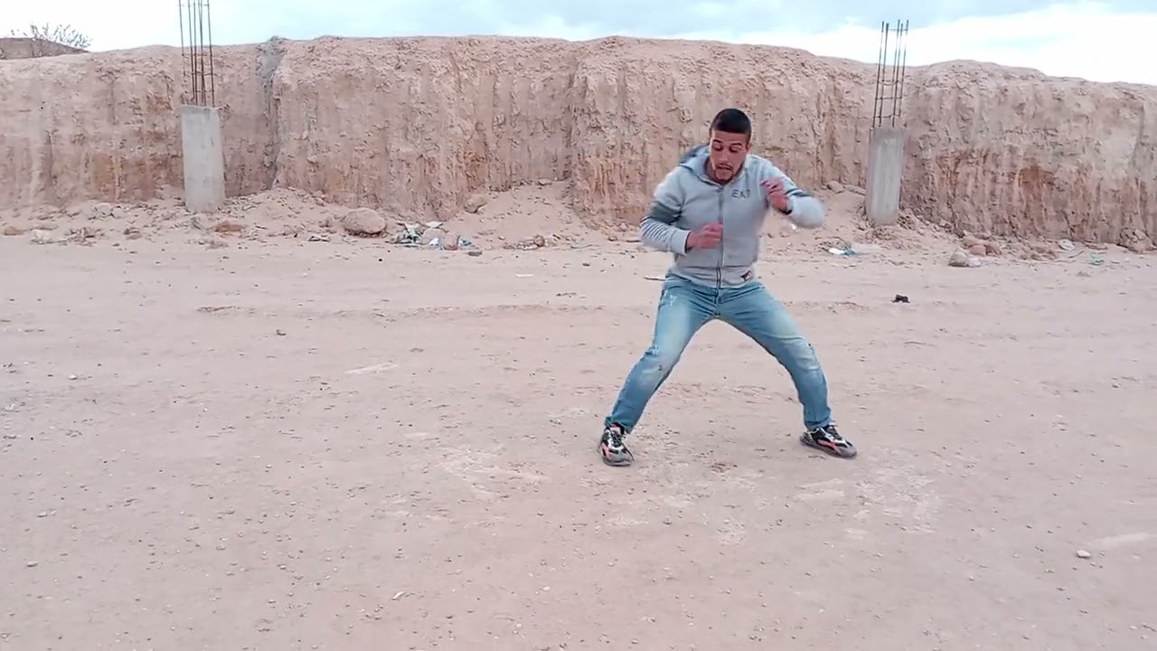 Katas Happoken shodan (01) في الهواء الطلق