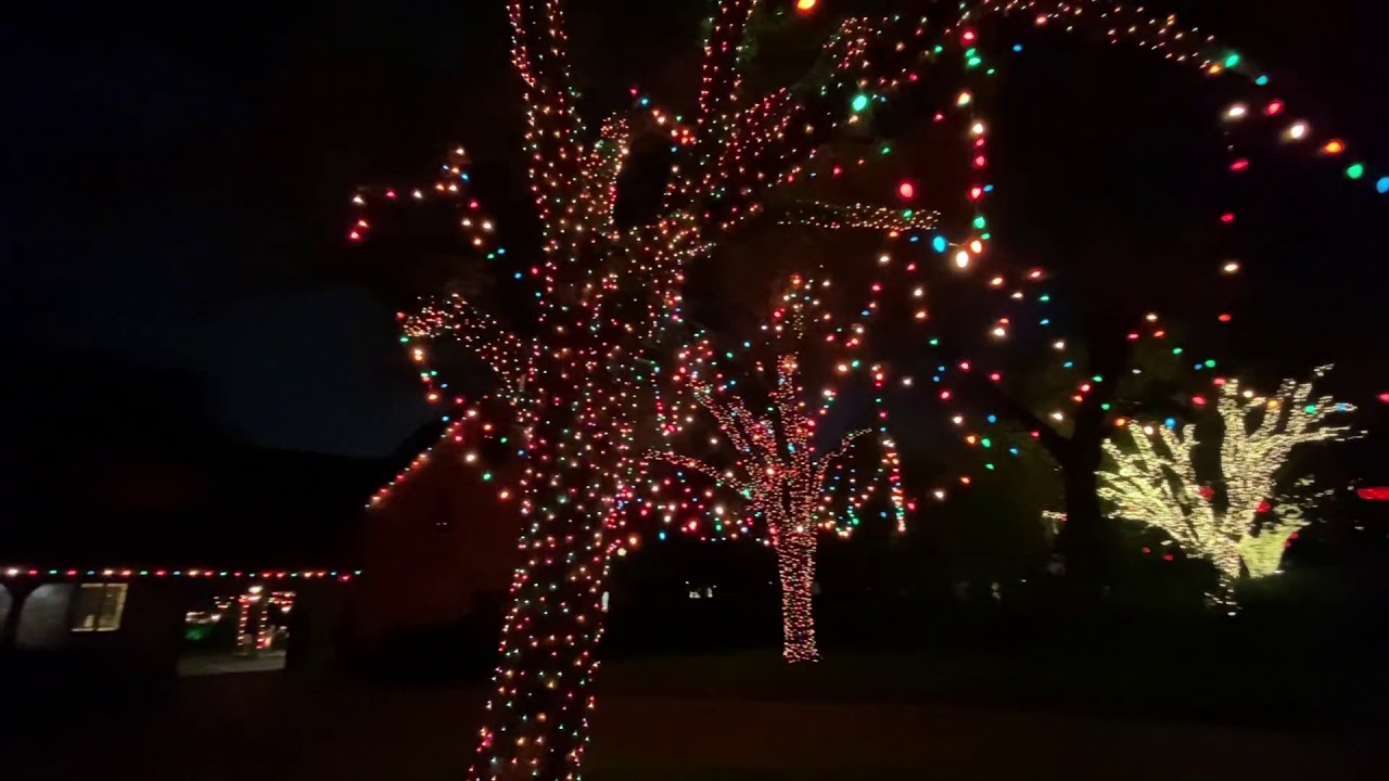 Christmas Lights in Houston 2020 (Candy Wonderland, River Oaks, Post