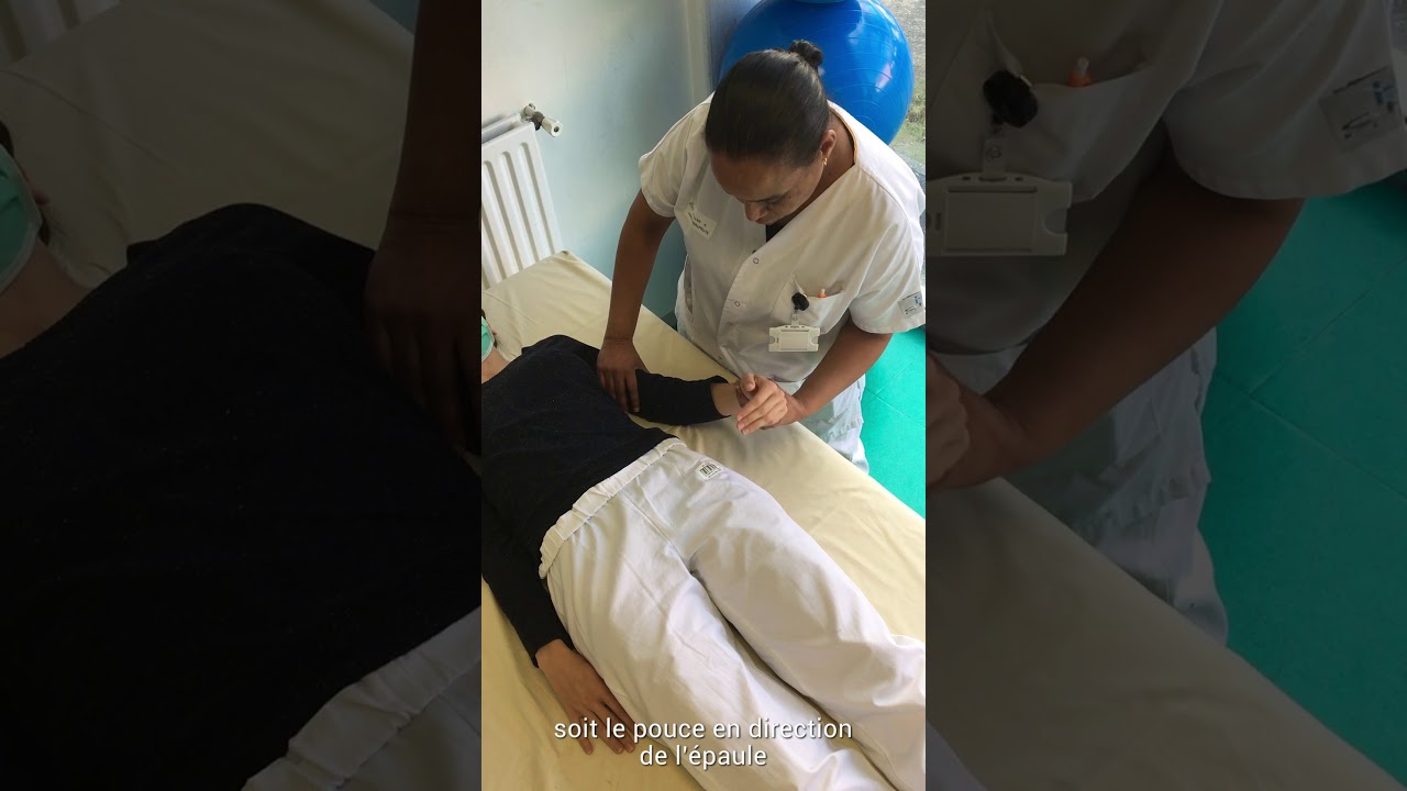 Étirements passifs : fléchisseurs du coude