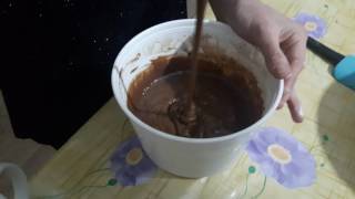 Самый простой кекс зебра. Готовит девочка. Самый простой кекс зебра. Готовит девочка.