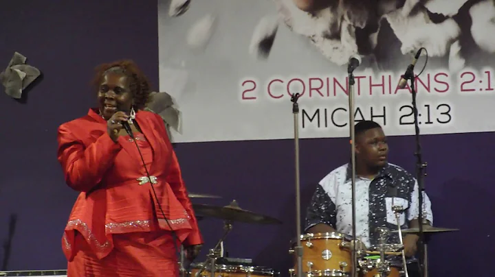 Sis. Sharon Roberts Live at 2018 Gospel Fest