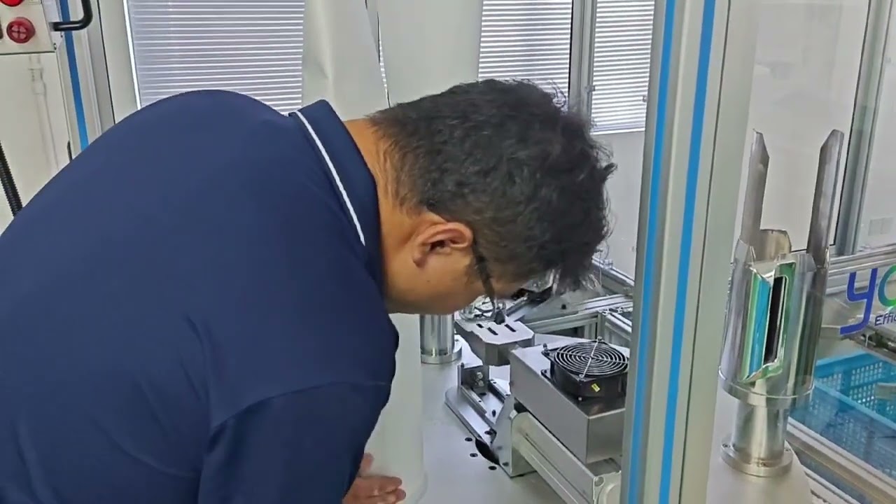 Automatic welding liquid filter bag plastic collar 