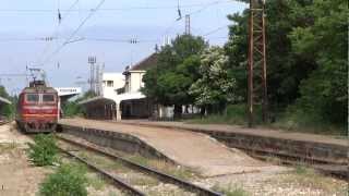 45 187.2 leaves Poduyane station whit fast train 8612