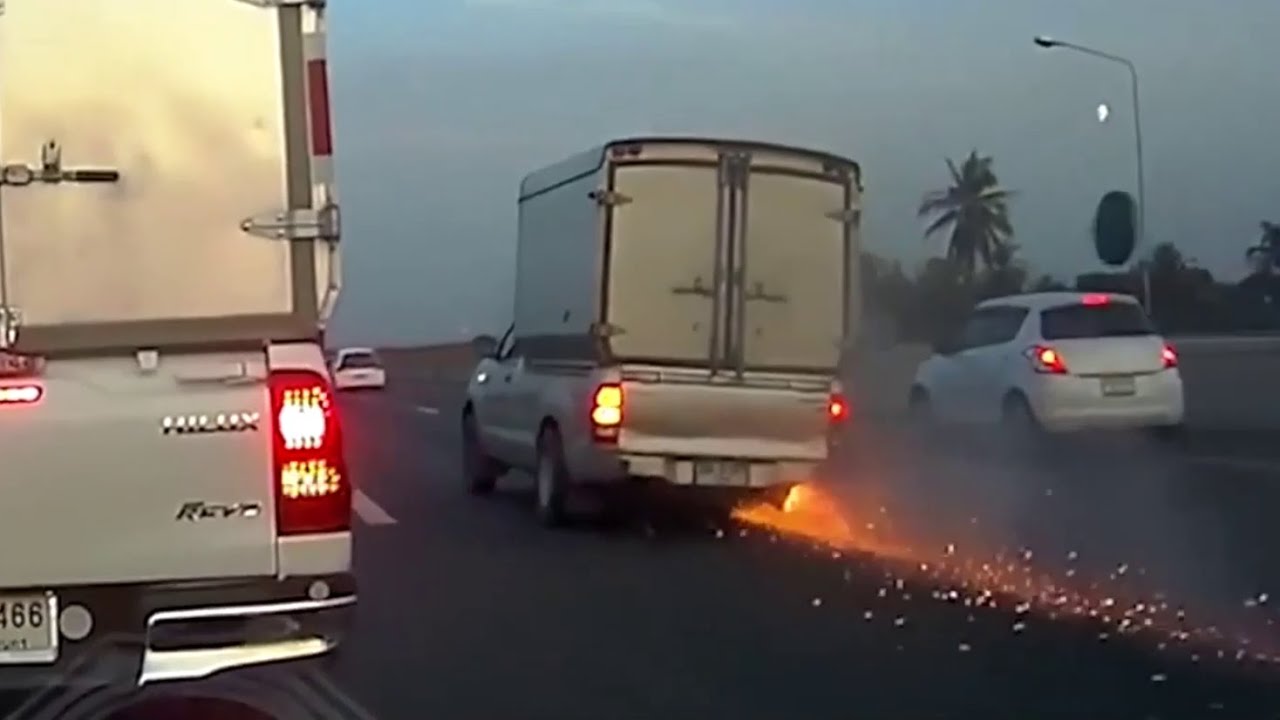 📢 Car accident and expensive fails dashcam 2023 compilation № 31 - YouTube