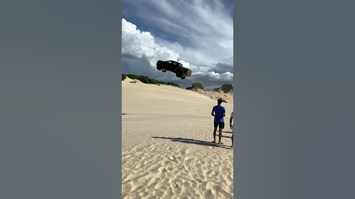 O maior salto de Ranger Raptor que você já viu #rangerraptor #bigair #offroad