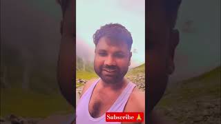 वसुंधरा झरने के आनंद लेते हुए नसीब वालों को मिलता है यह झरना🌊⛈️#Lokeshsingh #Folow 🙏 #trendingreels