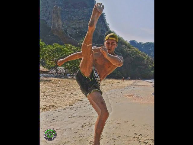 Muay Thai Beach Training | Emerald Muay Thai gym