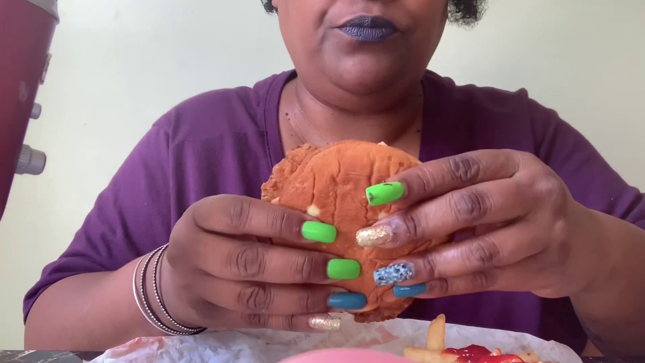 ASMR~Burger King Smacking