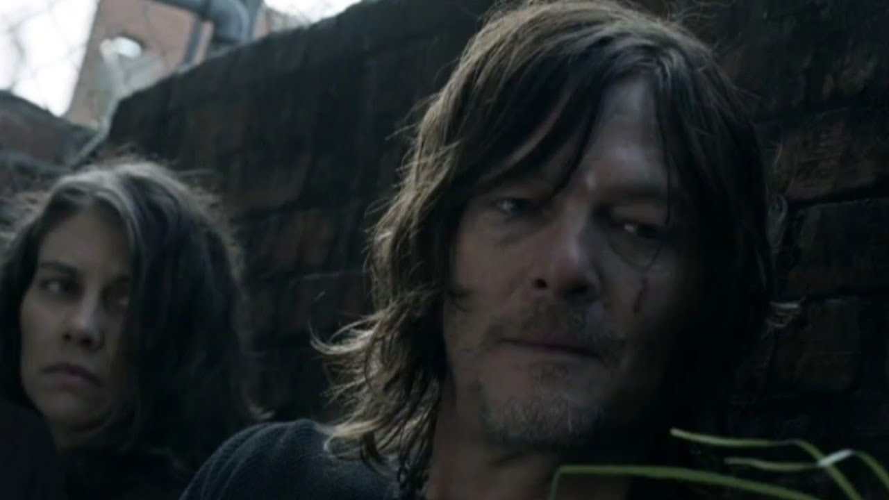 MAGGIE AND DARYL TALK ABOUT GLENN AND LEAH