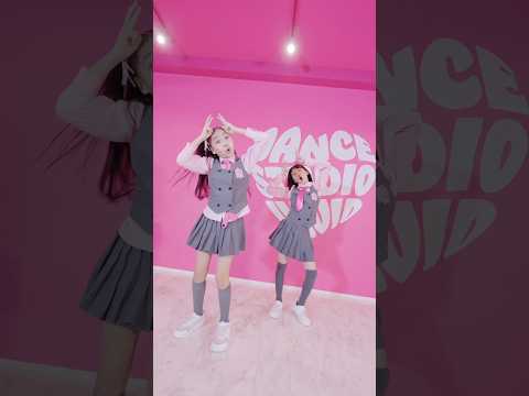 しなこちゃん新曲踊ってみた🤣腰痛体操#shorts #さくありちゃんねる #しなこちゃん