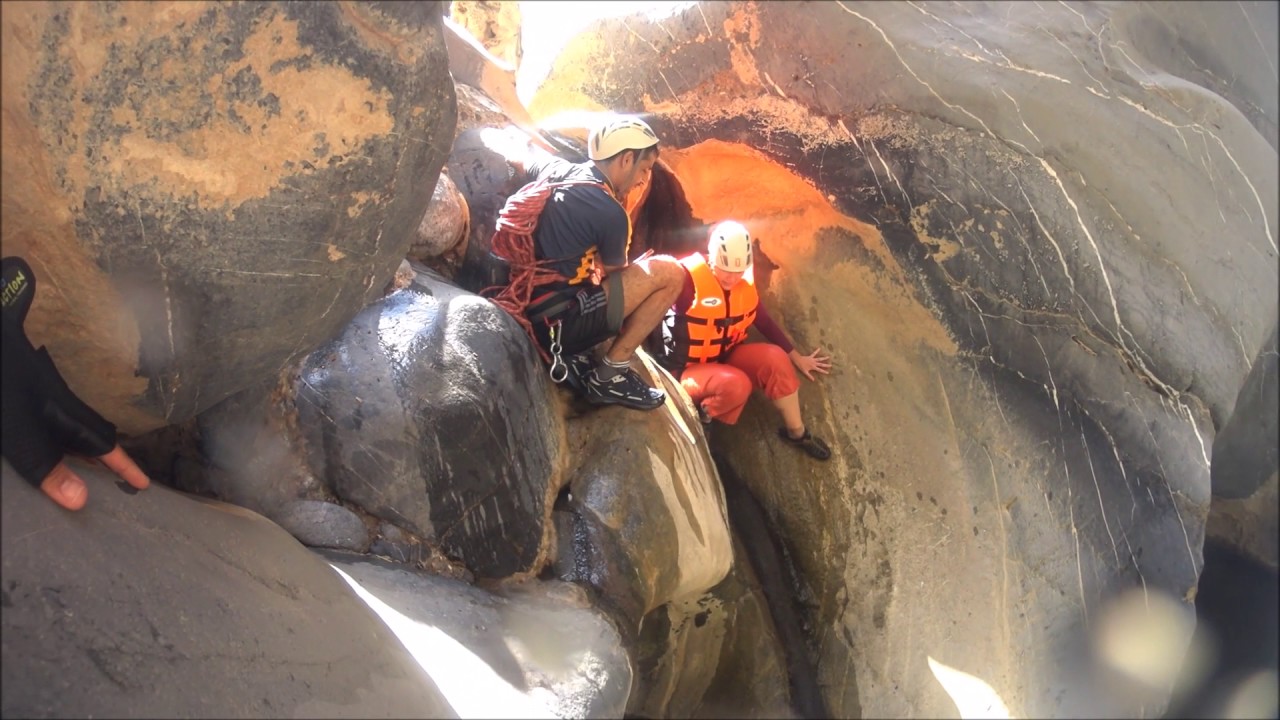 Canyoning in Oman. Wadi bani Awf , Snake Gorge