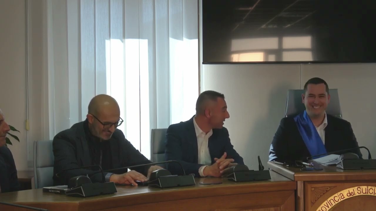 Gianluigi Loru, il sindaco alla firma dell'Accordo di Programma Ferrovia Storica del Sulcis