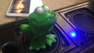See this at the start of a movie.. ( frog earrape - universal theme )