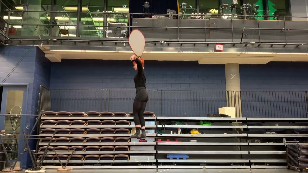 Hannah Grove December Presentation 2022 - Ecole Nationale de cirque