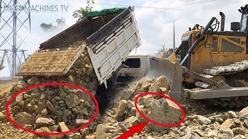 NEW PROJECT !! ROAD PAVED WITH GRAVEL AND STONES !! POWERFUL BULLDOZER SHANTUI DH17C2 PUSH STONES