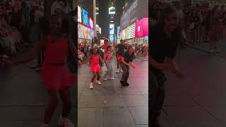 😱Scarlett dancing in public in the middle of TIMES SQUARE #dance #bts #shorts
