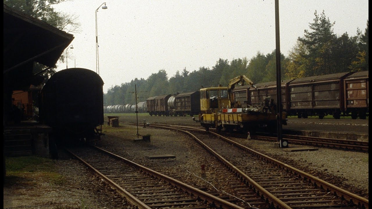 Bahn baut Signale ab, im Herbst 1988...mit 365 222...