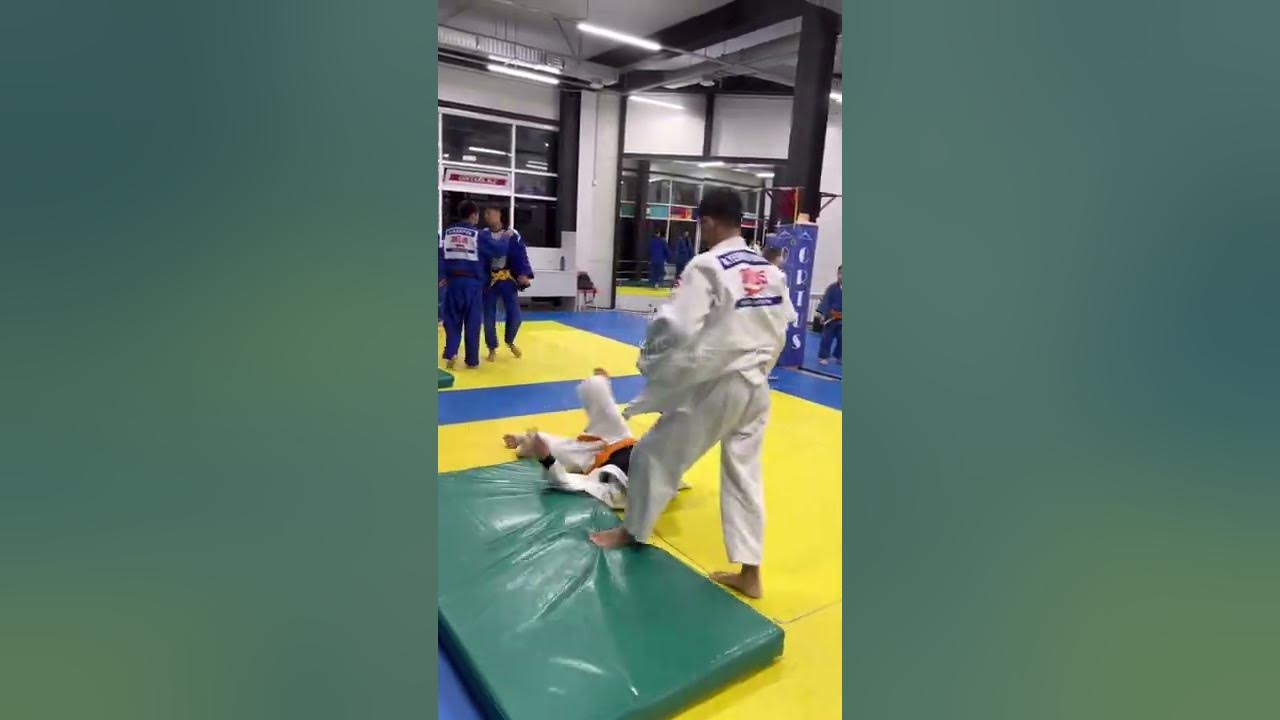 Аши Барай