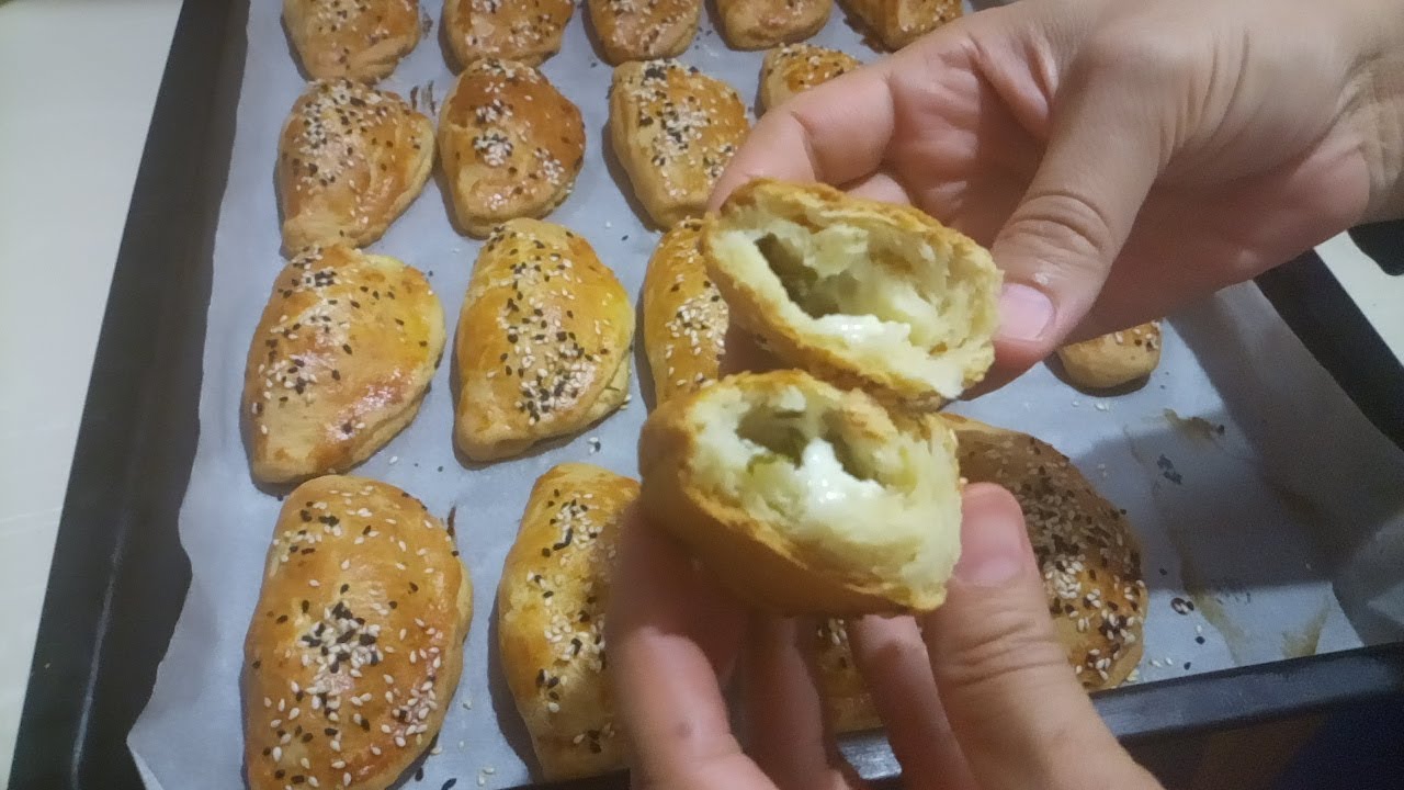 Pastane Poğaçasını Aratmayan Kıyır Kıyır Çok Kolay Ev Poğaçası Tarifi