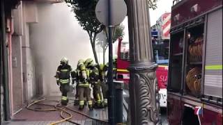 Incendio en estos momentos en pleno centro de Barakaldo