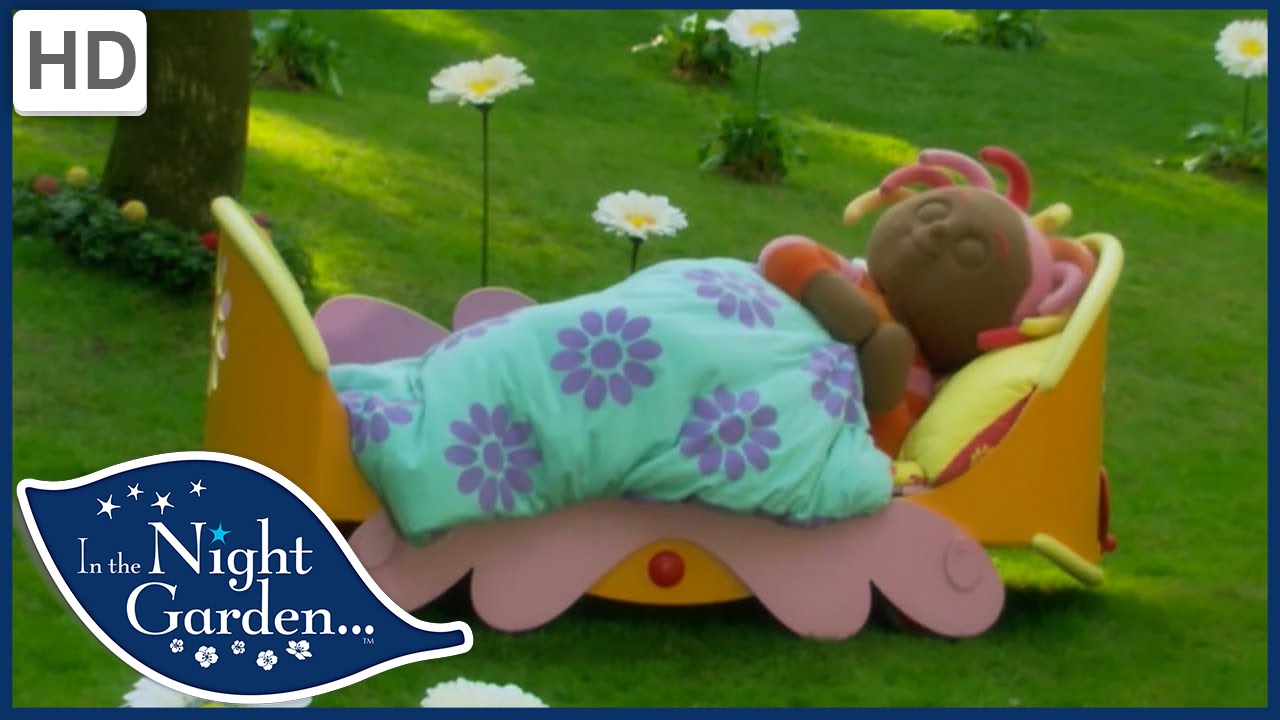 Is sleeping in the garden. In the Night Garden wheres Upsy Daisy gone. In the Night Garden Upsy Daisy's tiring walk. Pink Bird Song in the Night Garden. Ln the Night Garden купить игрушку.