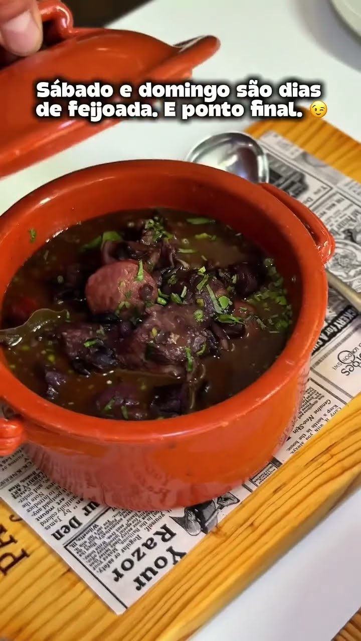 Feijoada brasileira no Paztel Factory